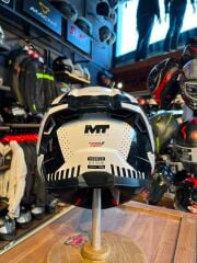 MT Helmets Thunder 4 Luminance A7 Kask