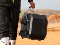Shad TR48 Terra Black Edition Alüminyum Çanta (Siyah)